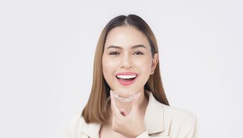 Smile Upgrade: Why Professionals in San Diego Prefer Invisalign Treatment?